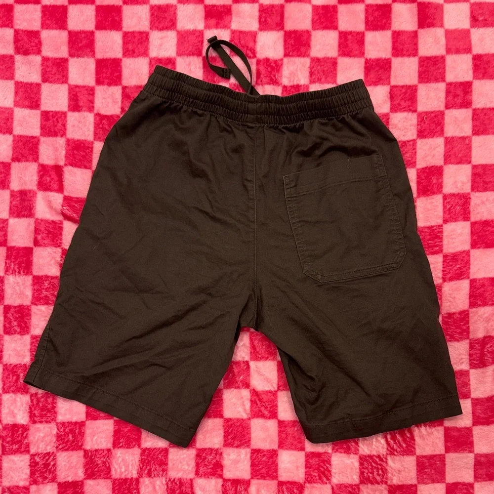 Uniqlo Brown Elastic Waist Shorts